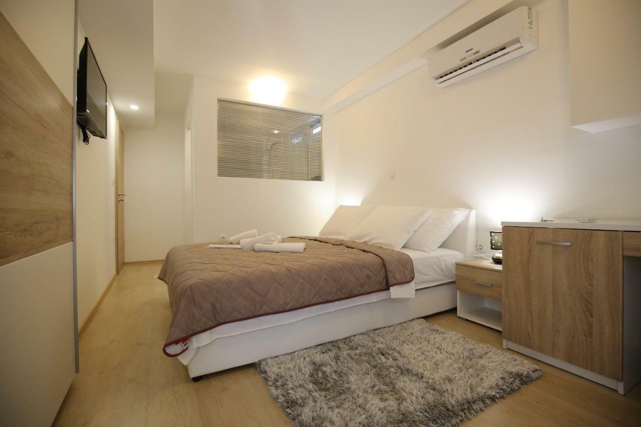 365 Rooms 扎达尔 外观 照片